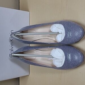 Calvin Klein Yana Patent Lizard Gray Wedge Size 8 Style #EO329 Like New